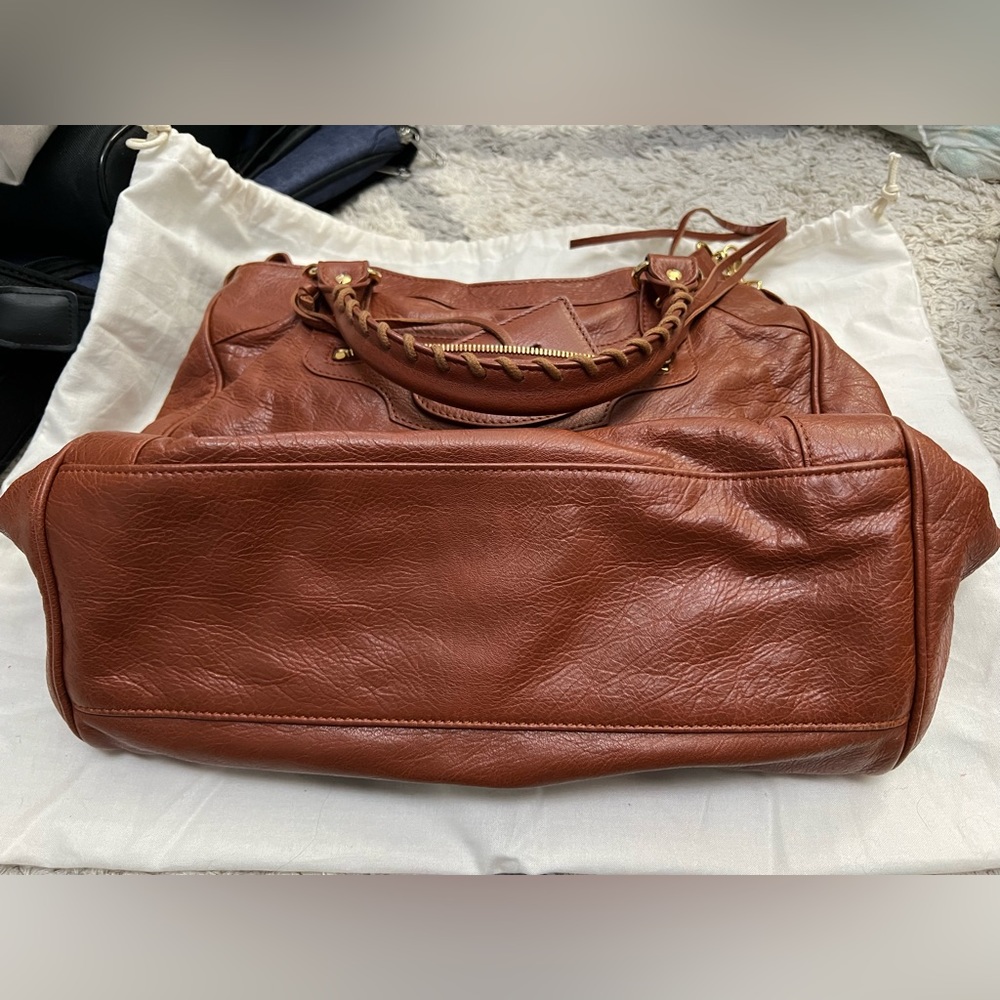Authentic Balenciaga Motocross Classic Velo Bag in Caramel brown gold hardware - Picture 4 of 9